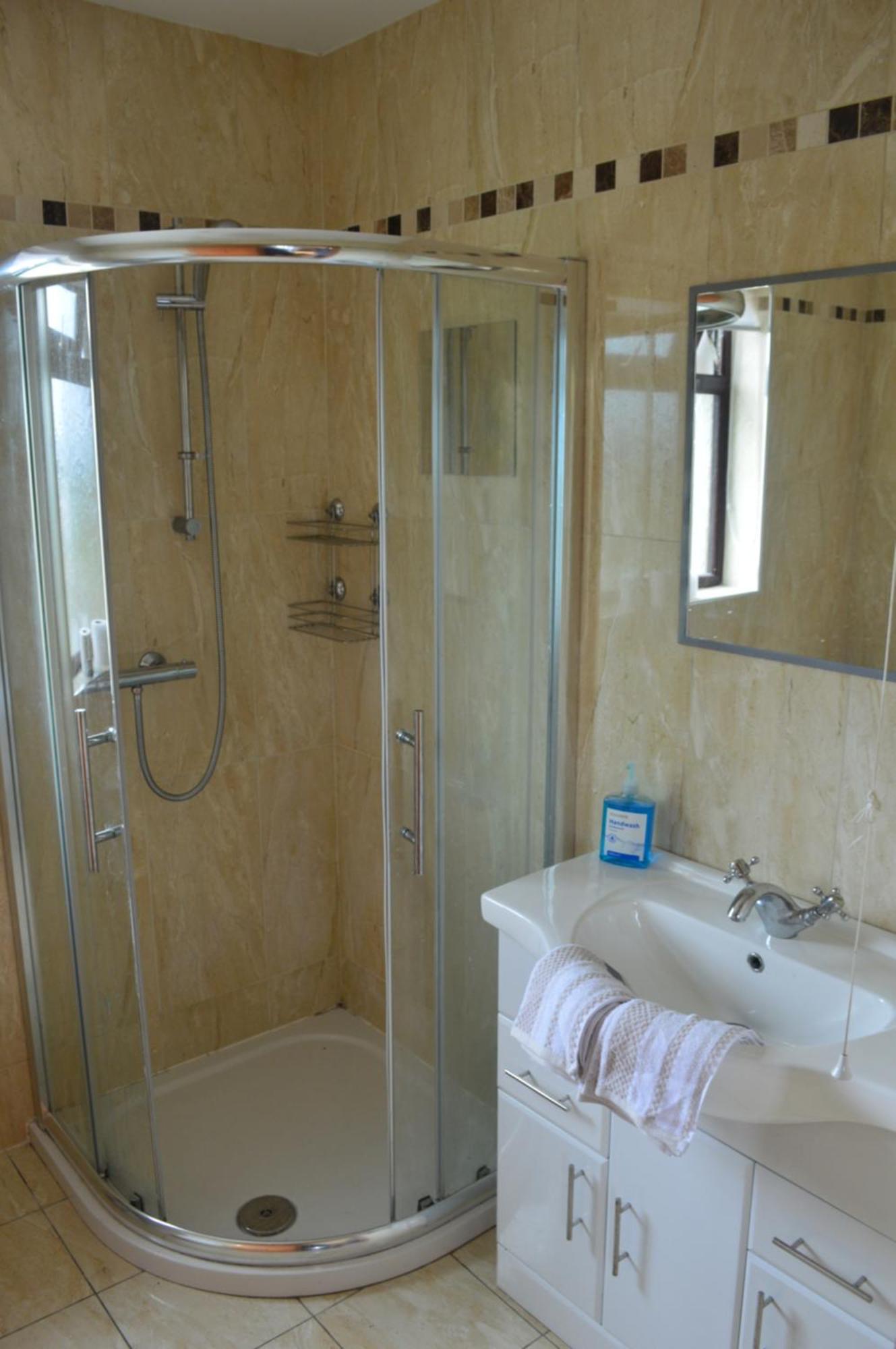 Carrick Cove Self Contained Accomodation With Private Decking Annalong エクステリア 写真