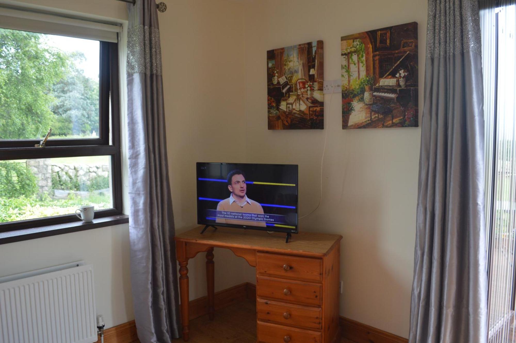 Carrick Cove Self Contained Accomodation With Private Decking Annalong エクステリア 写真