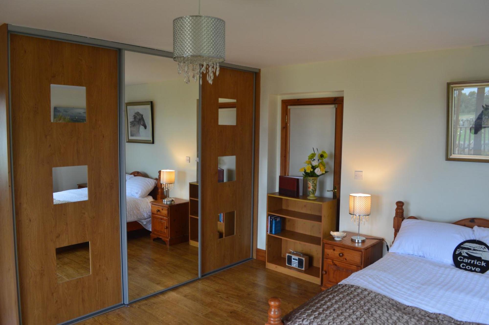 Carrick Cove Self Contained Accomodation With Private Decking Annalong エクステリア 写真